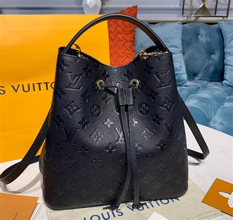 louis vuitton tasche damen schwarz|louis vuitton taschen damen.